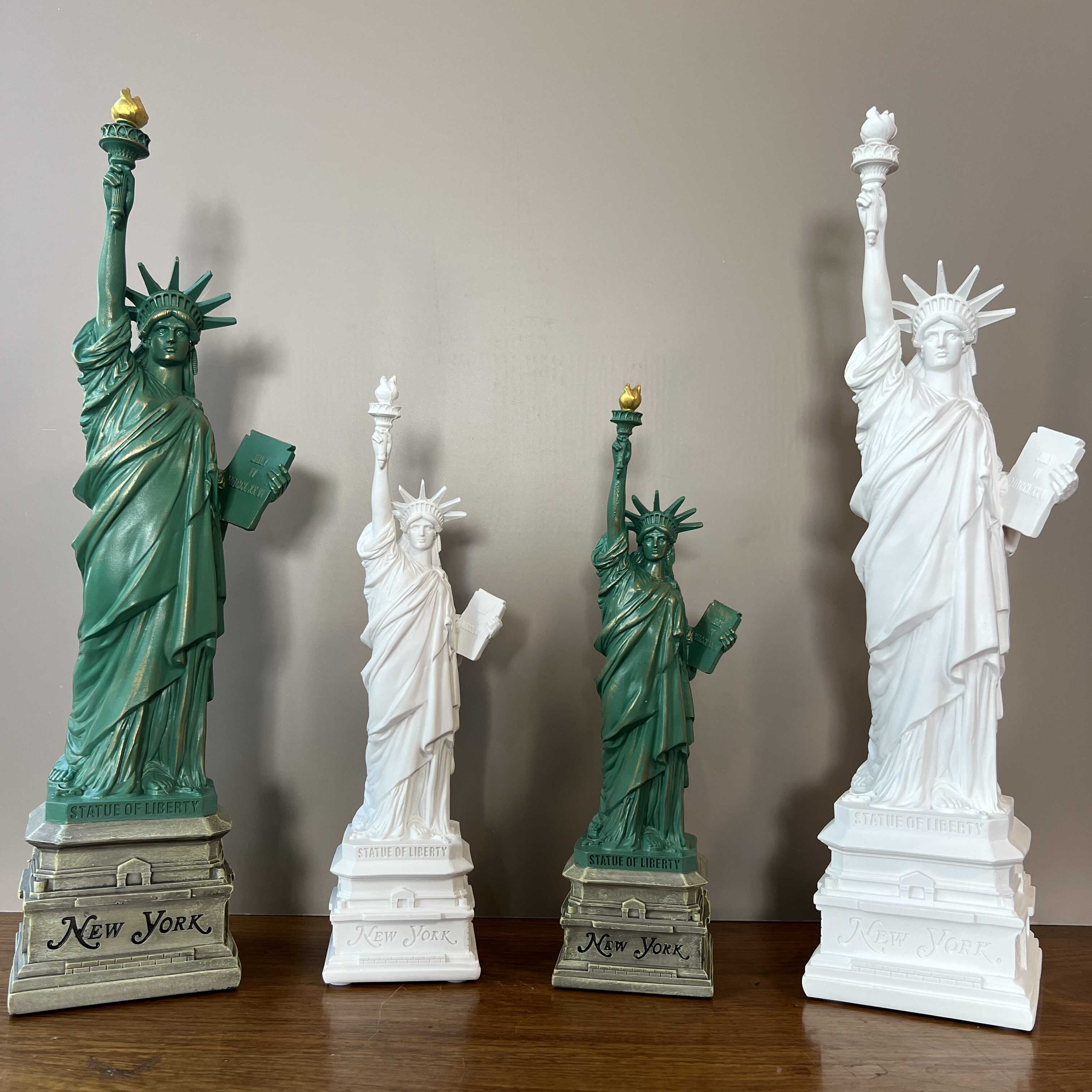 Home Decor New York - YuryFvna Statua della Libertà Modello Accessori